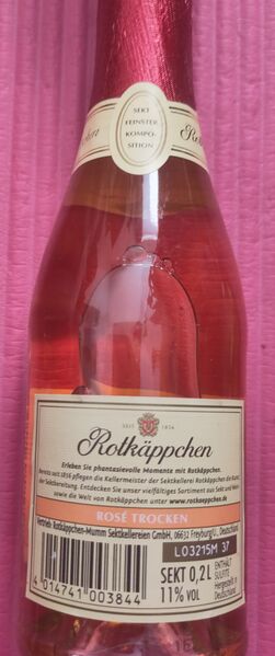 File:20230623RoséNoVintageRotkäpchenBack.jpg
