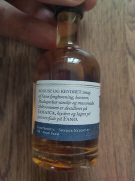 Bottle back