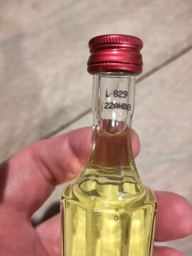 Bottle top