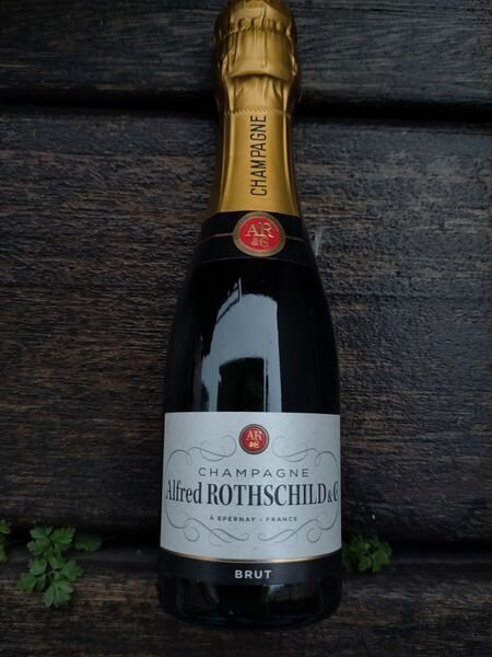 File:20251229AlfredRothschildChampagneFront.jpg