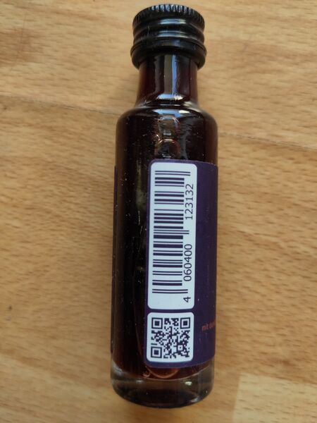 File:20260522SoleijoBlackberryLikörBöckerSide.jpg
