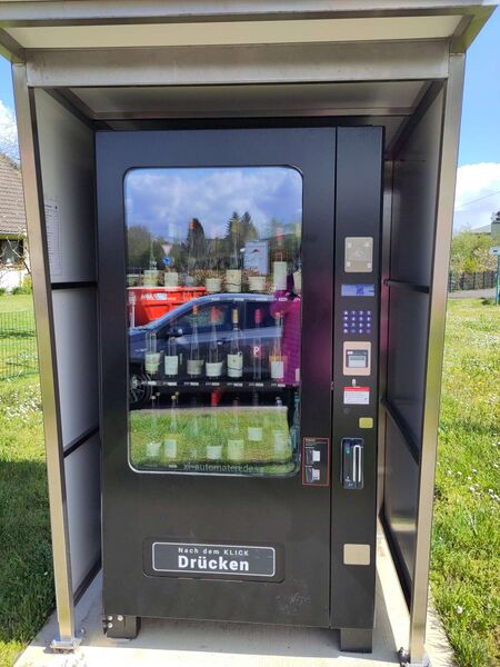 File:20230411MoselWeinAutomatFront-2048.jpg