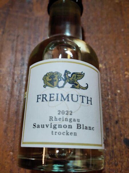 File:20231211SauvignonBlanc2022FreimuthFront.jpg