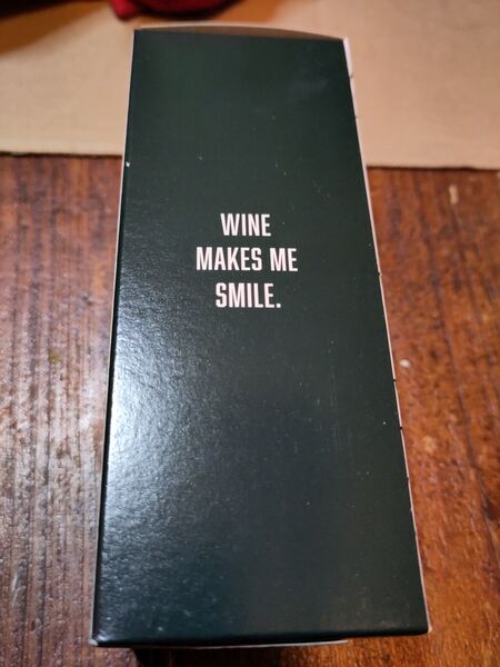 File:20221207GuerrillaWineLaResistanciaEsInútilGarnachaAmphoreBoxEnglish.jpg