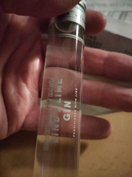 File:20240327ScottishMaritimeLindAndLimeGinBottle.jpg