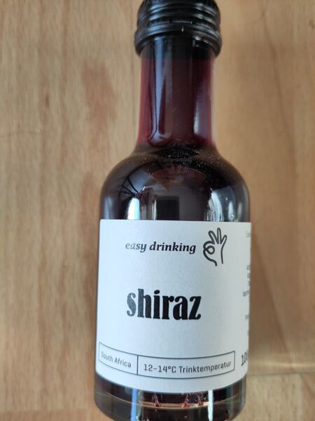 File:20241204EasyShiraz2023easydrinkingFront.jpg