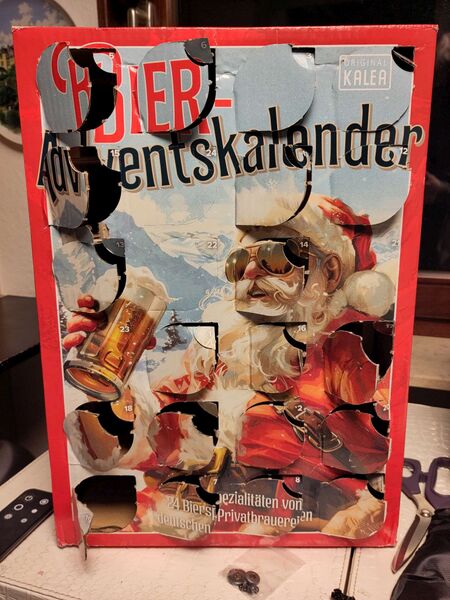 File:20241221MeganAndGavinBierAdventskalender1-2048.jpg