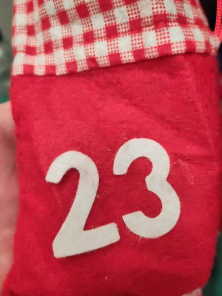 File:20240102SchnapsstodlDay23Bag.jpg