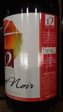 12CornersPinotNoir2016Side.jpg