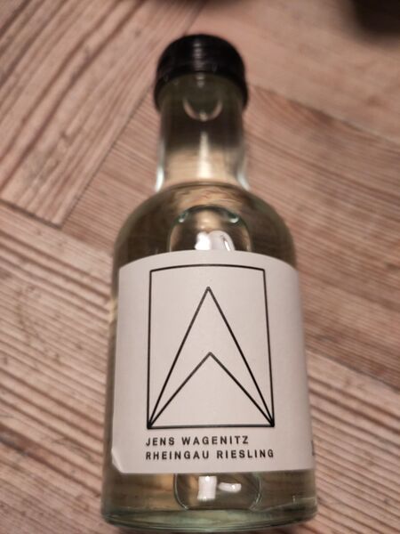 File:20231209RheingauRiesling2022JensWagenitzFront.jpg