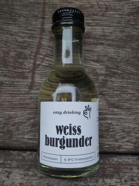 File:20251203Weissburgunder2024EasyDrinkingFront.jpg