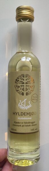 File:20260604Hyldemjød2024MjødgårdFront.jpg