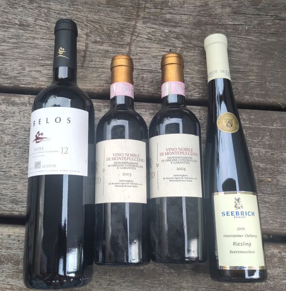 File:20260630JahrhundertweinePurchases.jpg