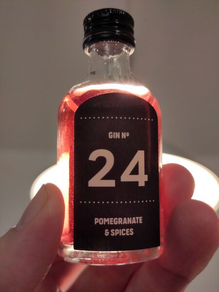File:20221224QuarantiniPomegranate&SpicesFront2.jpg