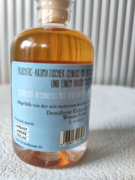 Bottle back