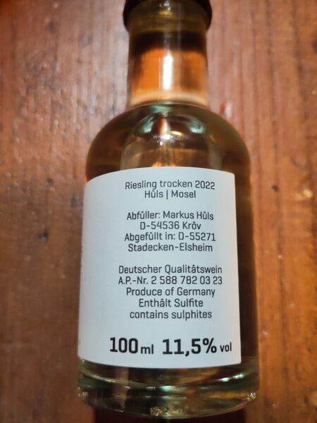 File:20231215Riesling2022HülsBack.jpg