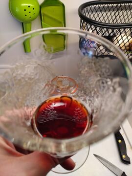 Nieto y Senetiner Cabernet Sauvignon 1995 in glass