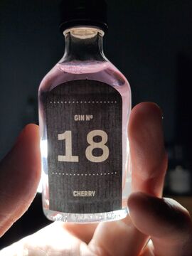 Quarantini Cherry Gin Front with backlight