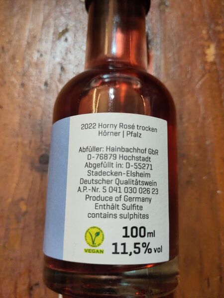 File:20231207HornyRosé2022HörnerBack.jpg
