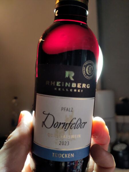 File:20240316Dornfelder2023PfalzBacklit.jpg