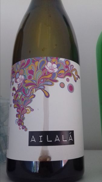 File:RedNoVintageAilala.jpg