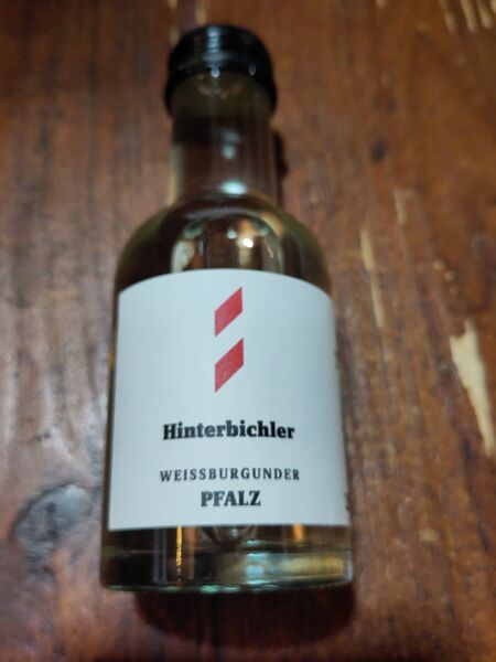 File:20231222WeissburgunderNoVintageHinterbichlerFront.jpg