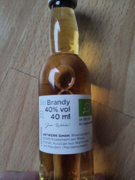 Bottle back