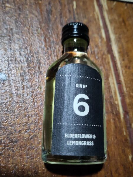 File:20221206QuarantiniElderflower&LemongrassFront1.jpg