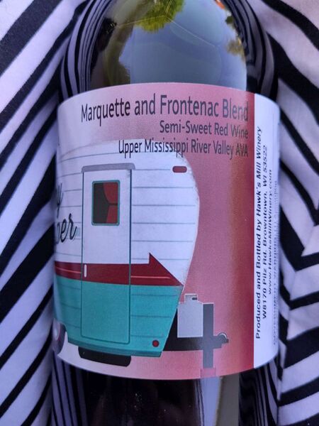 File:20240525HawksMillHappyCamperNoVintageMarquetteAndFrontenacBlendSide-2048.jpg