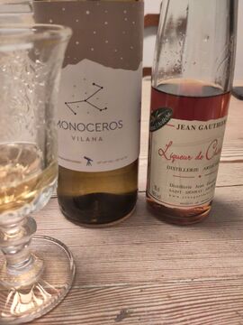 Tasting with liqueur