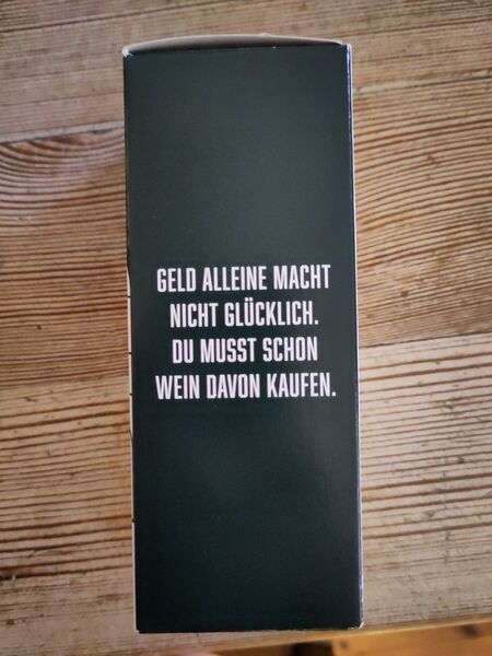 File:20221211SpaetburgunderBoxGerman.jpg